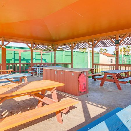 Cozy Waterfront Port Isabel Cottage With Deck! المظهر الخارجي الصورة